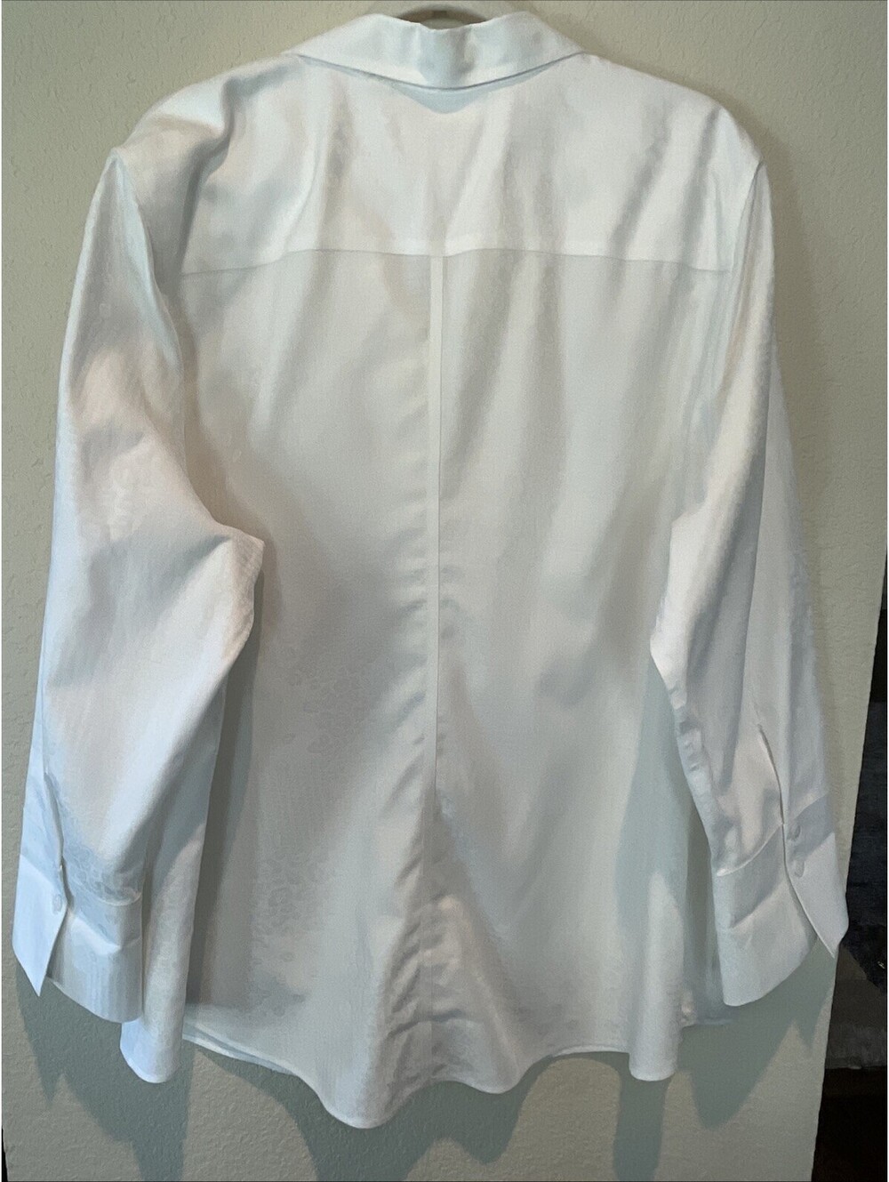 Chicos size 4 Women’s White 100% Cotton White On White Cheetah Print Shirt 48-50 - Picture 5 of 7